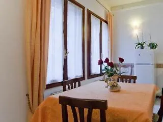 Frari 2 Apartment Venice