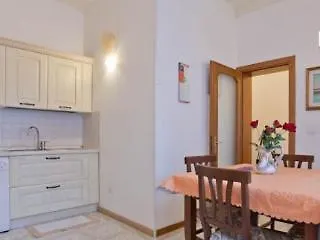Frari 2 Apartment Venice 0*,