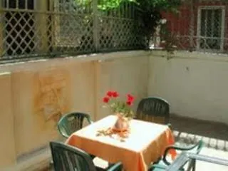Frari 2 Apartment Venice 0*,